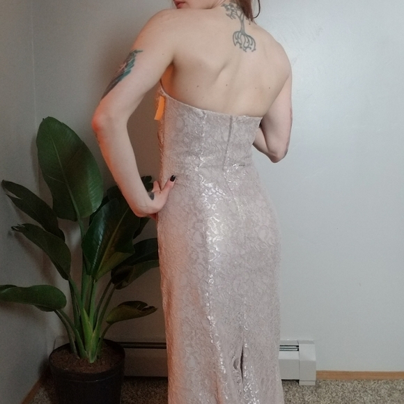 CopyLong Strapless Lace Dress with Sweetheart Neck - Picture 4 of 11